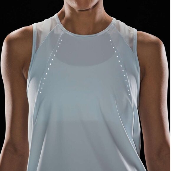 Lululemon Sculpt Tank Top in Powder Blue size 6 - Picture 4 of 9